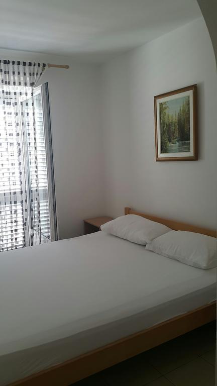 Apartments Mtv Petrovac エクステリア 写真